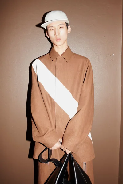 Look 8